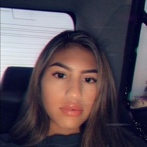 Meet your Posher, Eliani